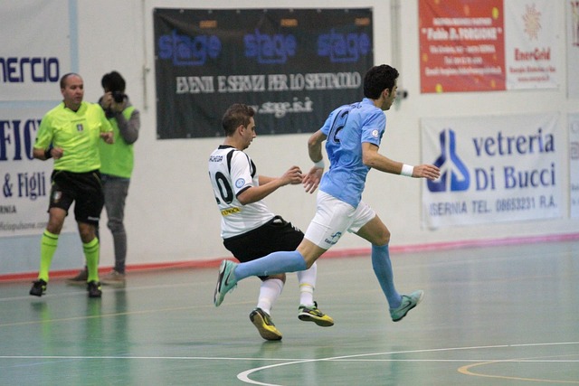 足坛关注的 足坛关注的