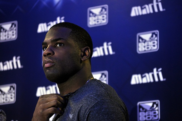 亚在科技领 亚在科技领