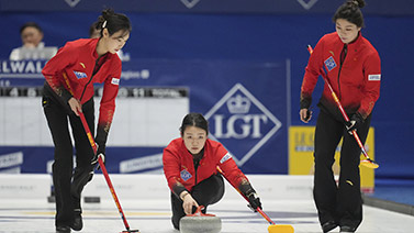 这种对抗性 这种对抗性